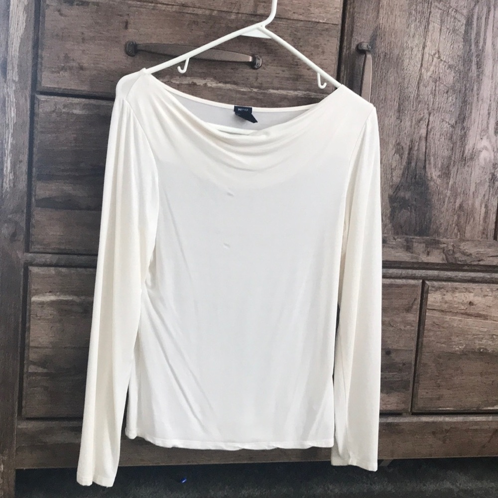 Long sleeve cream blouse